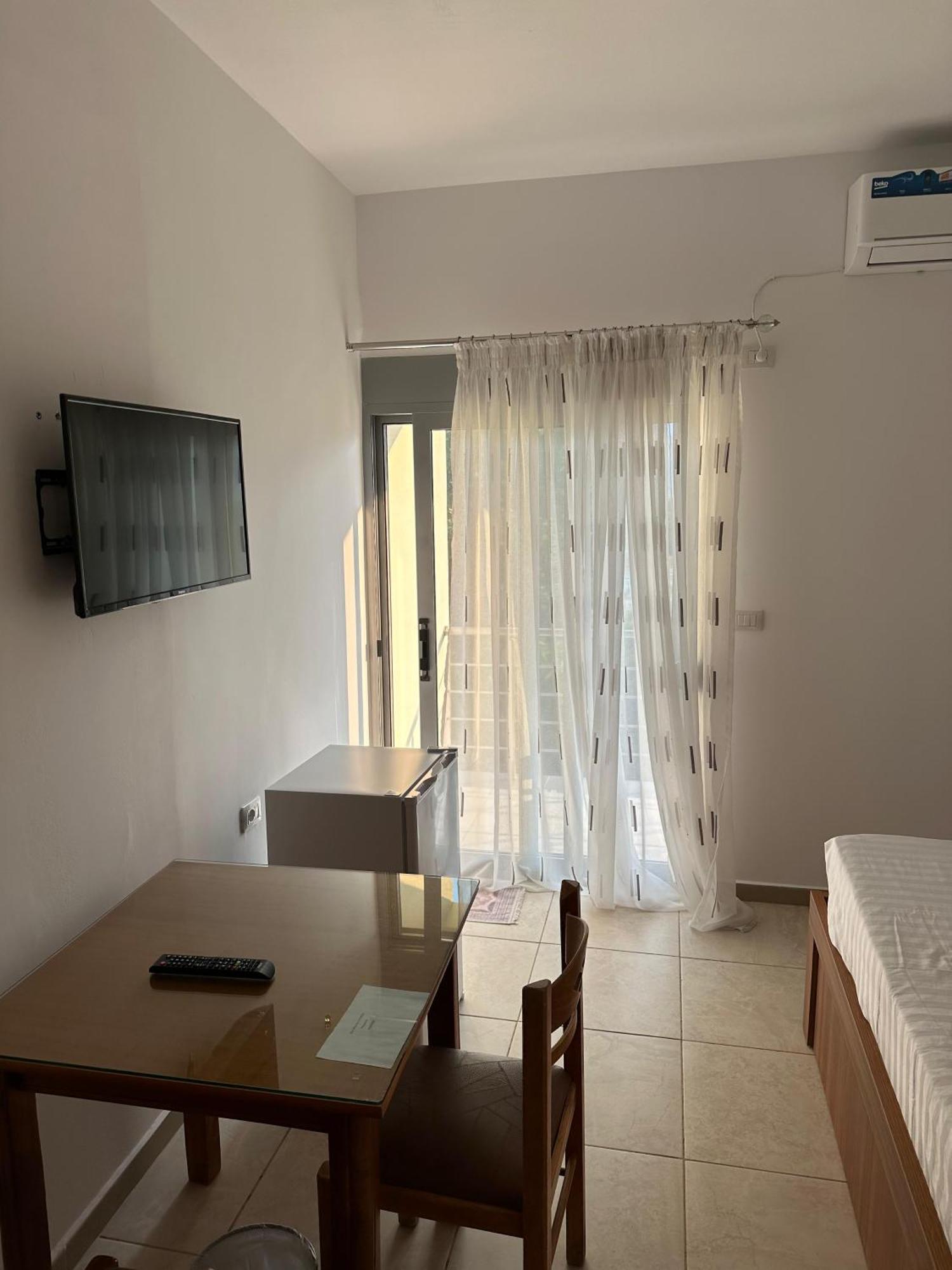 River Bridge Private Room Gjirokastër Екстериор снимка